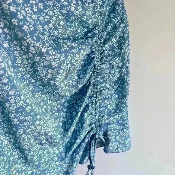 SHEIN Womens VCAY Ditsy Floral Ruched Detail Ruffle Vacation Euro Summer Skirt 2 - Picture 4 of 8